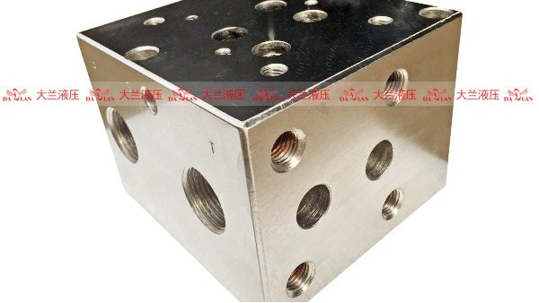 大兰液压油路块
